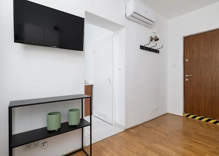 With Ac - Dluga 65 * Krasków